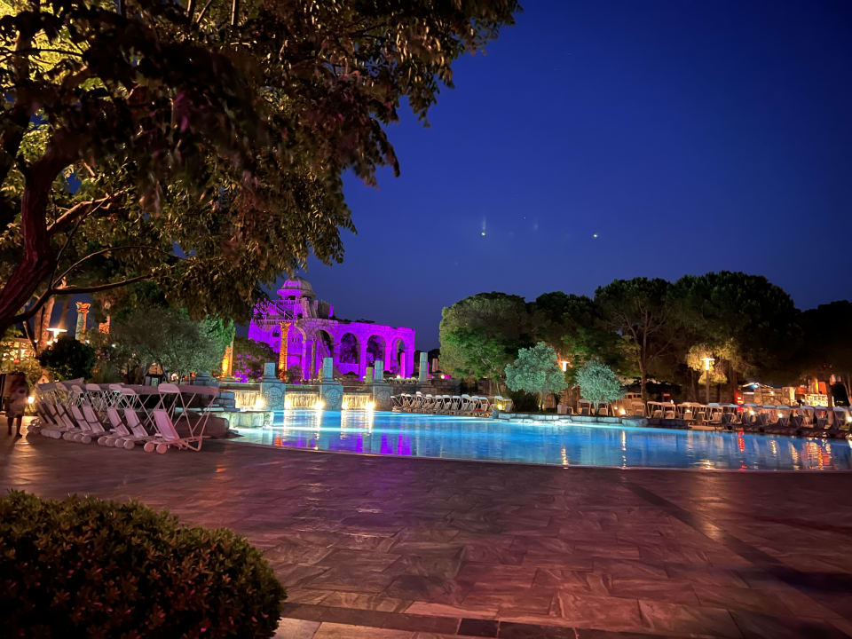 Pool Xanadu Resort Hotel