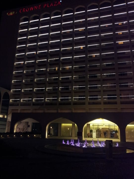 Bei Nacht Crowne Plaza Vilamoura