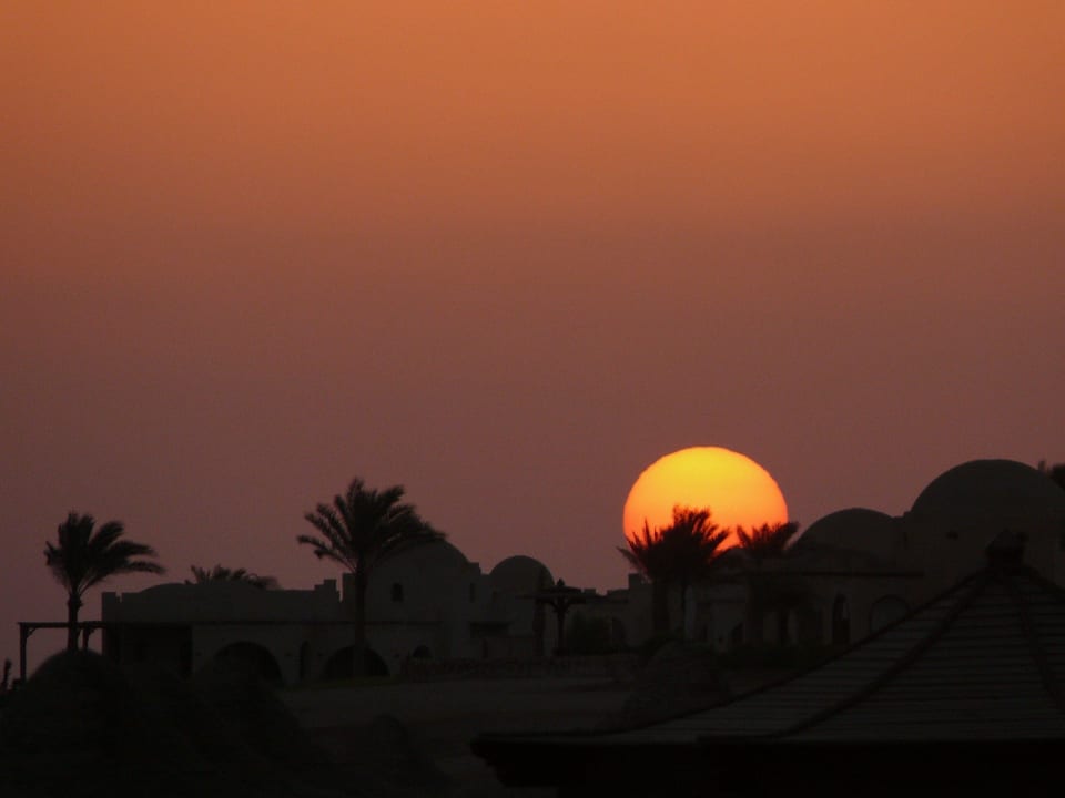Wschód słońca Swisstouch Oriental Resort Marsa Alam