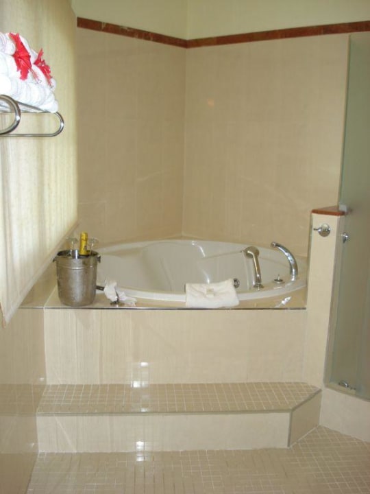 Whirlpool im Badezimmer Grand Palladium Select Bávaro Resort & Spa