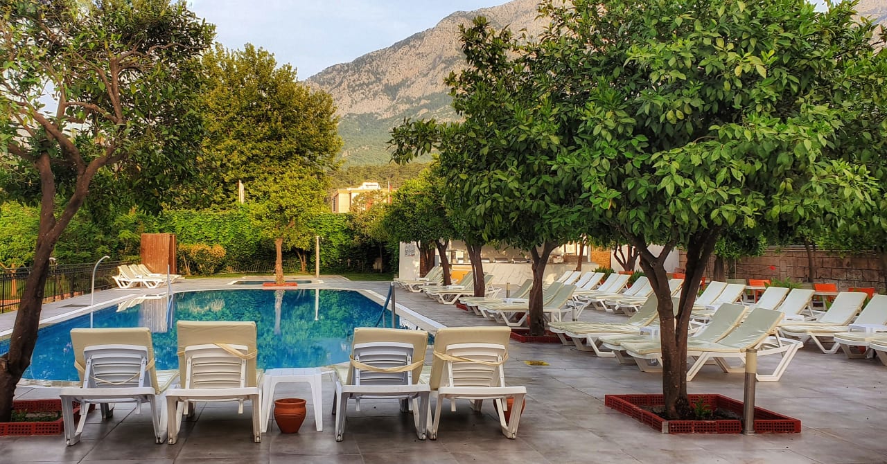 Pool Armas Gül Beach