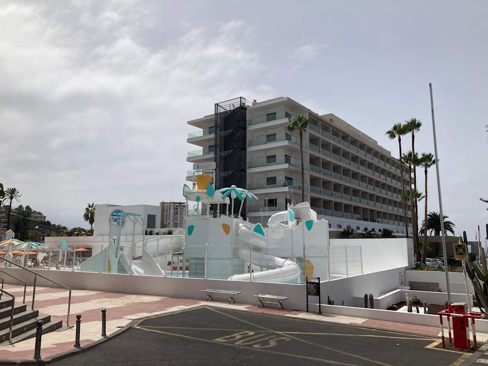 Außenansicht Hotel Atlantic El Tope