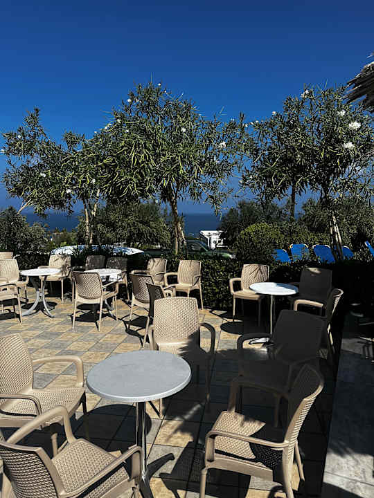 Pool Hotel Semiramis Village