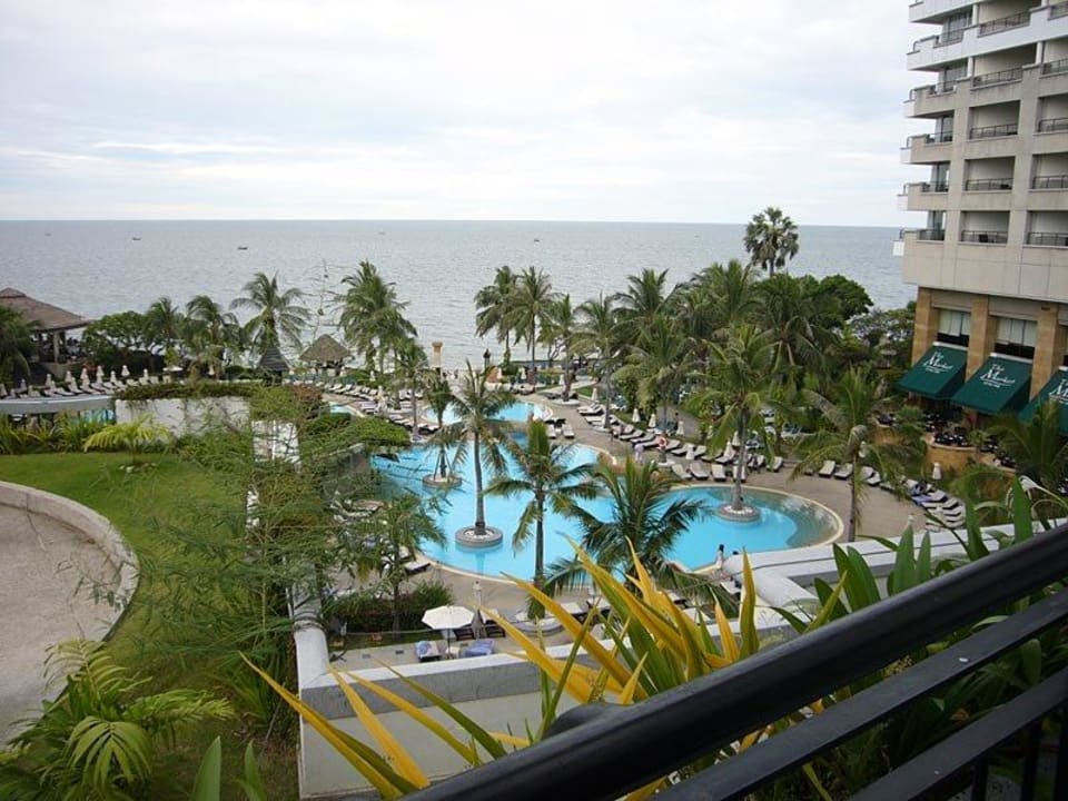 Pool Hilton Hua Hin Resort & Spa