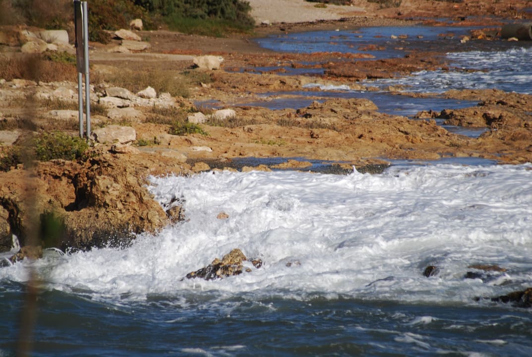 Strand Crystal Springs Beach Hotel