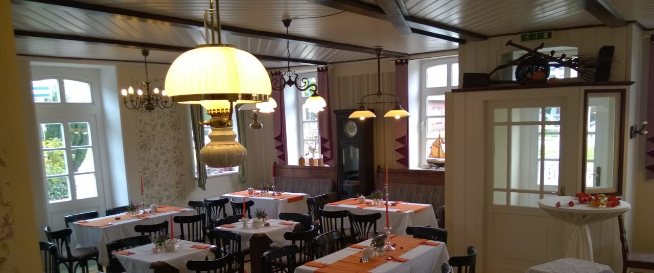 Das Cafe in neuem Glanz Stövchen Cafe Hotel R-Events