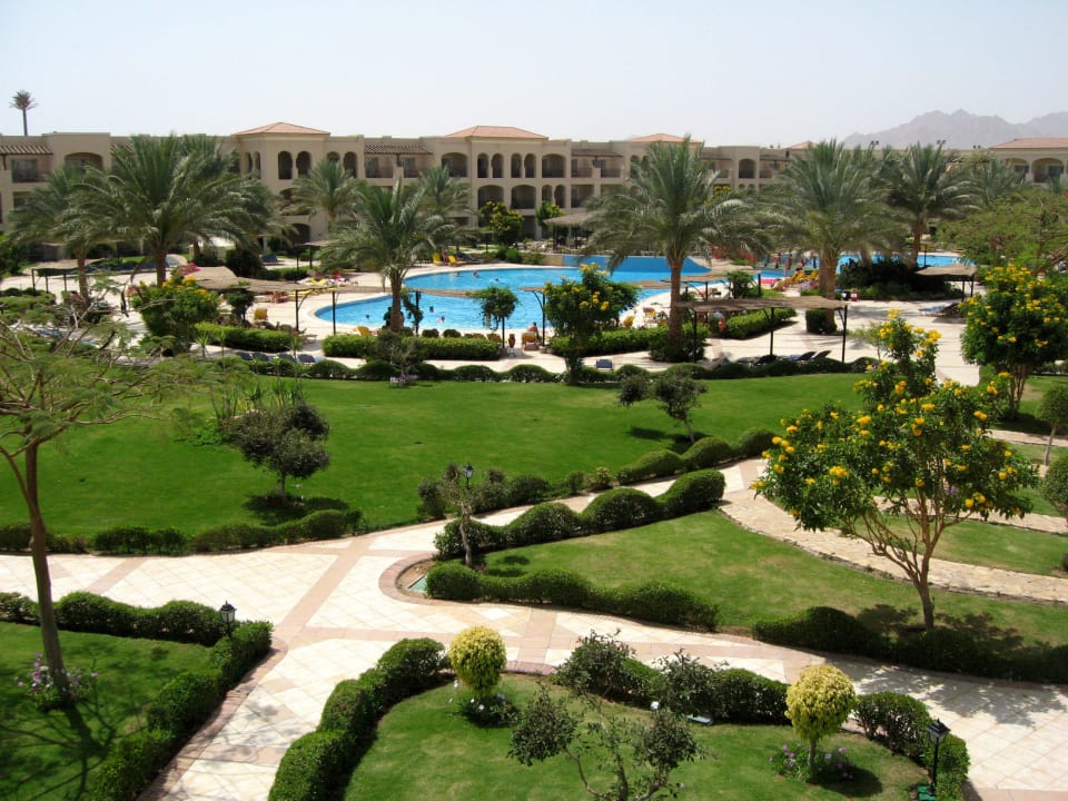 Garten mit Hauptpool Jaz Mirabel Park & Club