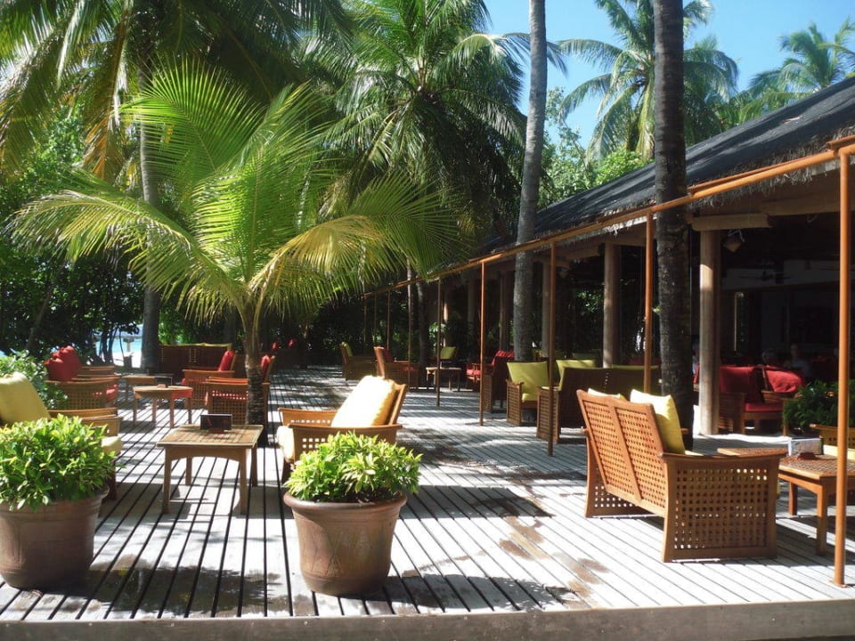 Main Bar NH Collection Maldives Reethi Resort