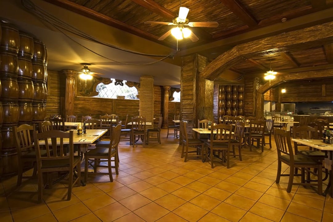 Bonaparte Bistro & Pizzeria db San Antonio Hotel + Spa