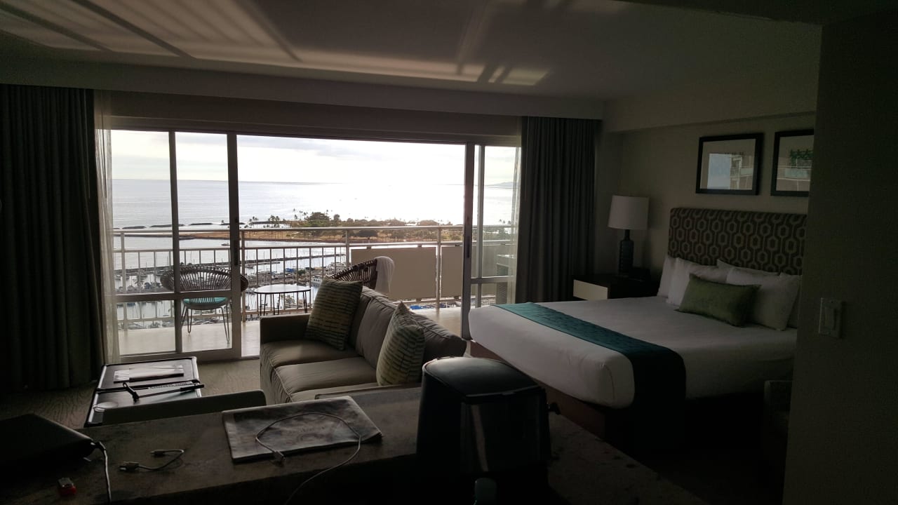 2208 Ilikai Hotel & Luxury Suites