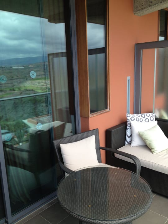 Blick auf den Balkon Salobre Hotel Resort & Serenity