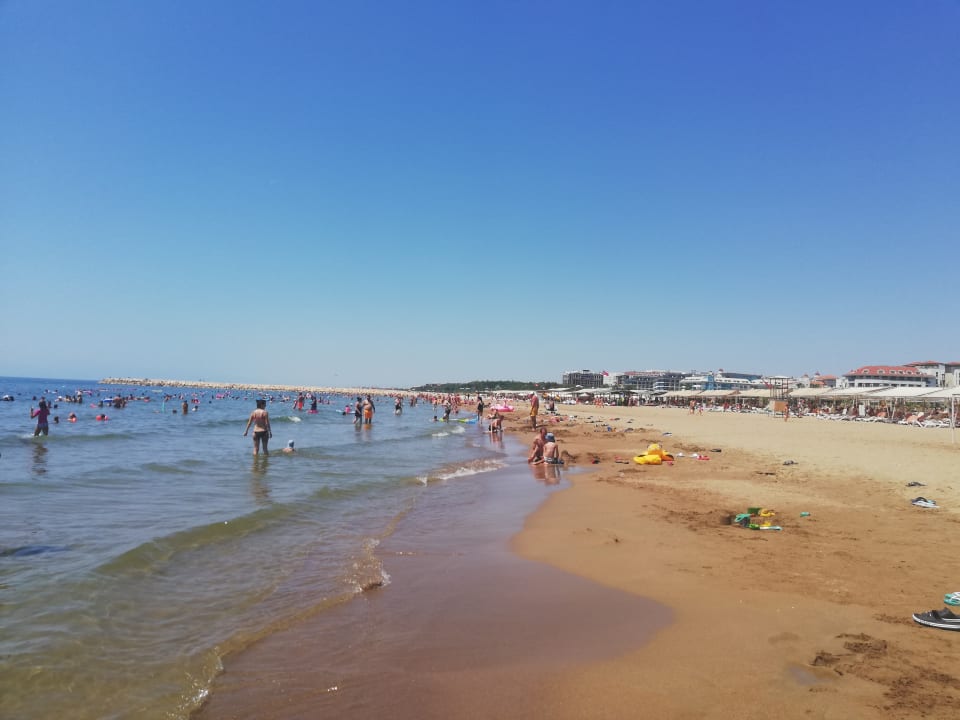 Strand Well Palace Side