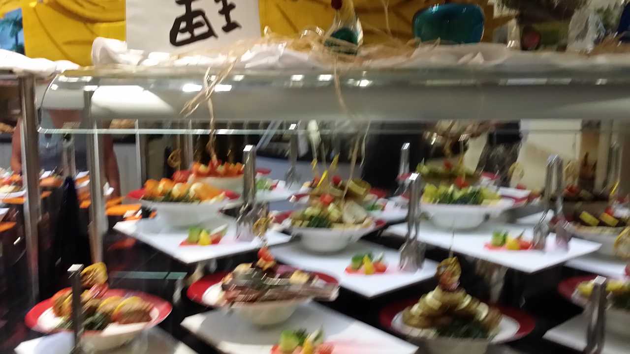 Gastro Well Palace Side