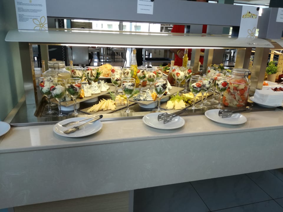 Gastro Asterias Beach Resort