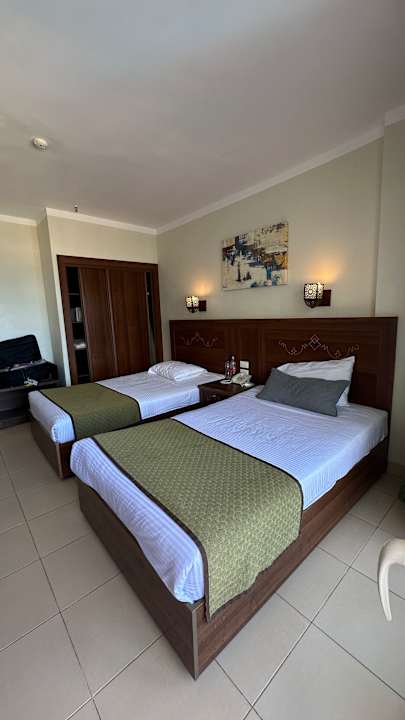 Zimmer Royal Star Beach Resort