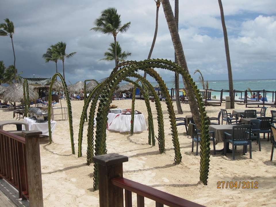 BBQ am Strand. Super Punta Cana Princess All Suites Resort & Spa