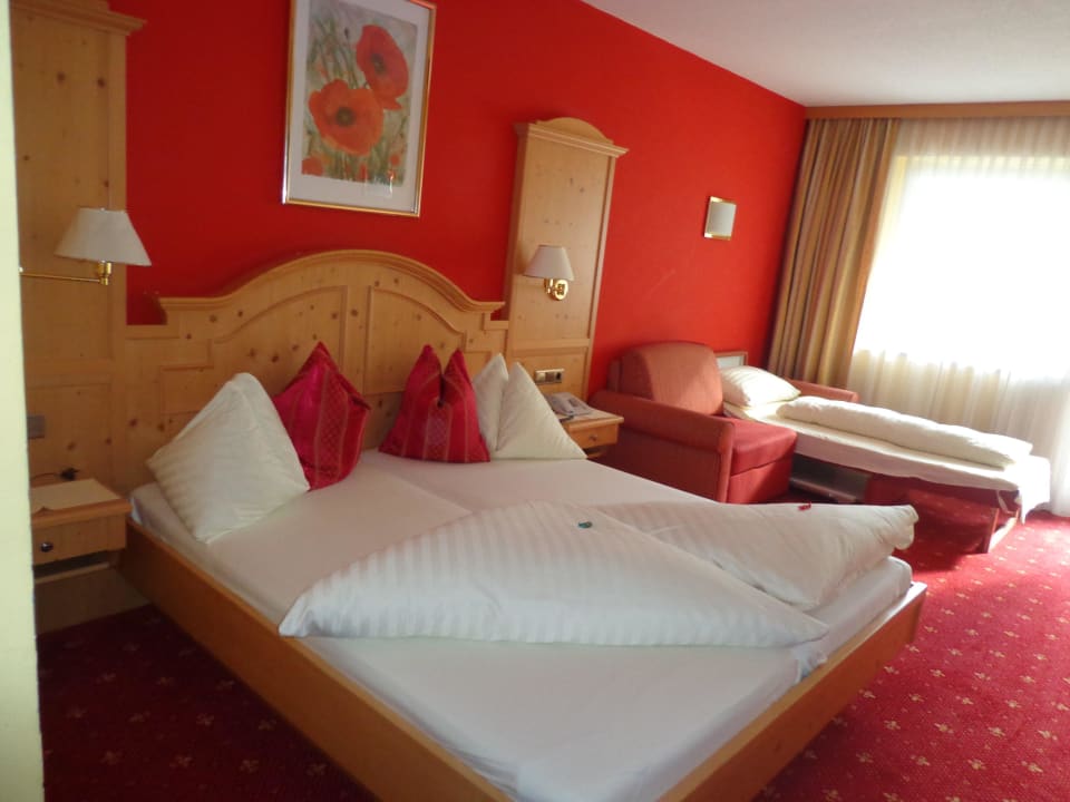 Jeden Tag toll gemachtes Bett Hotel Kohlerhof