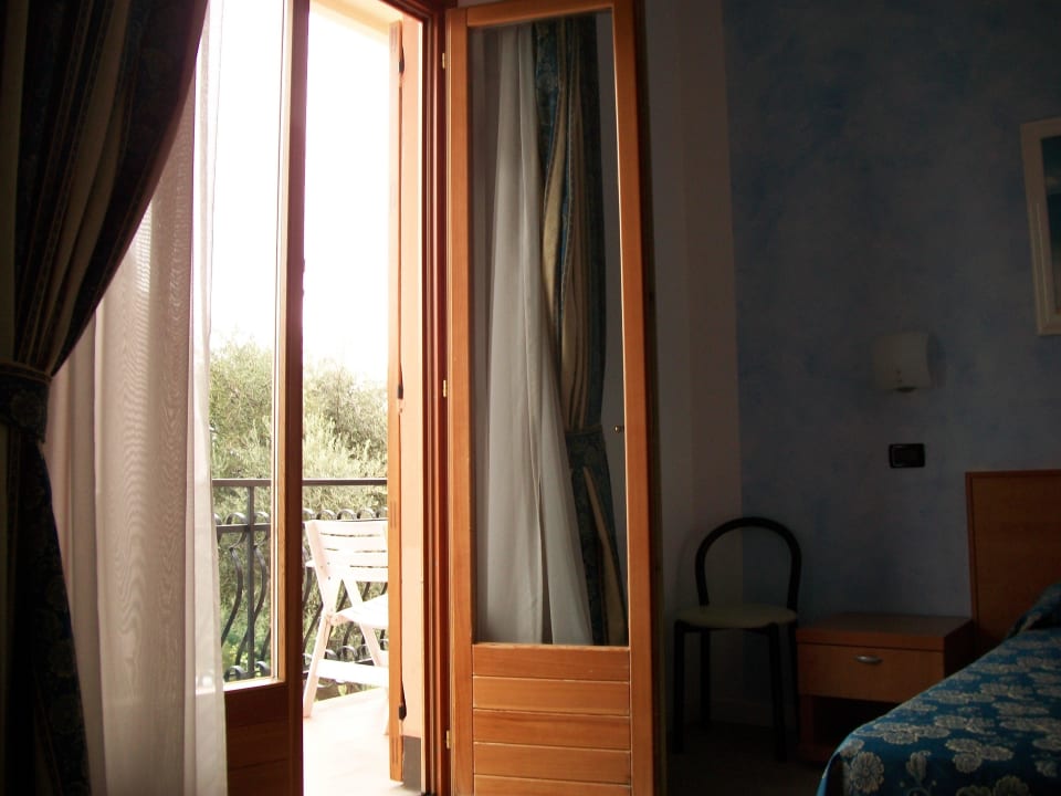 Balkon Albergo Suisse Bellevue