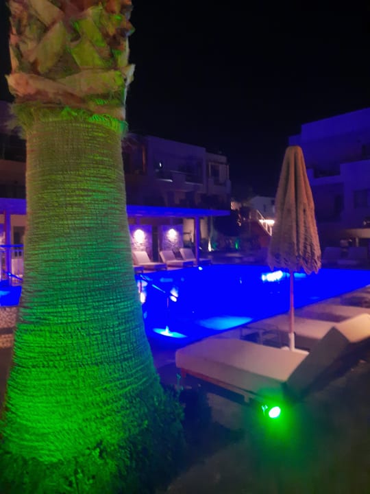 Pool High Beach Resort