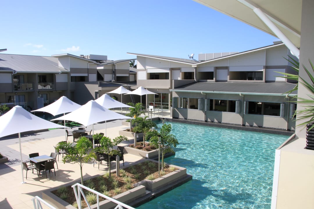 Pool 1770 Lagoons Central Apartment Resort