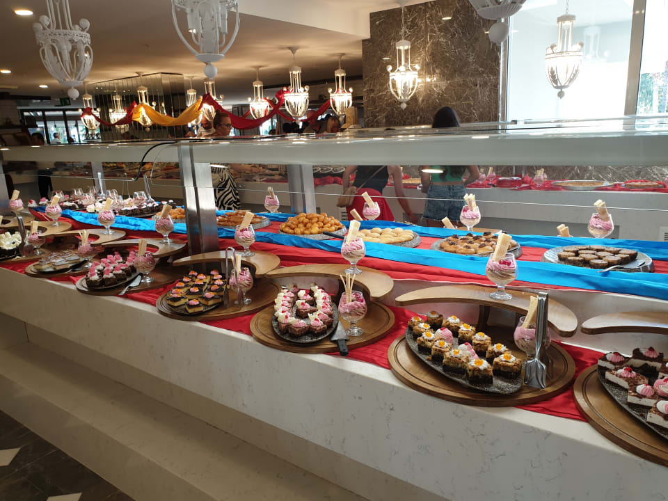 Gastro Royal Atlantis Beach Hotel