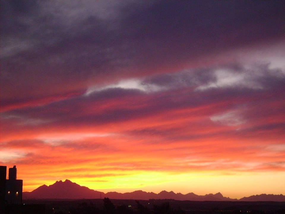 Sonnenuntergang vom Hotelzimmer aus Fort Arabesque Resort, Spa & Villas