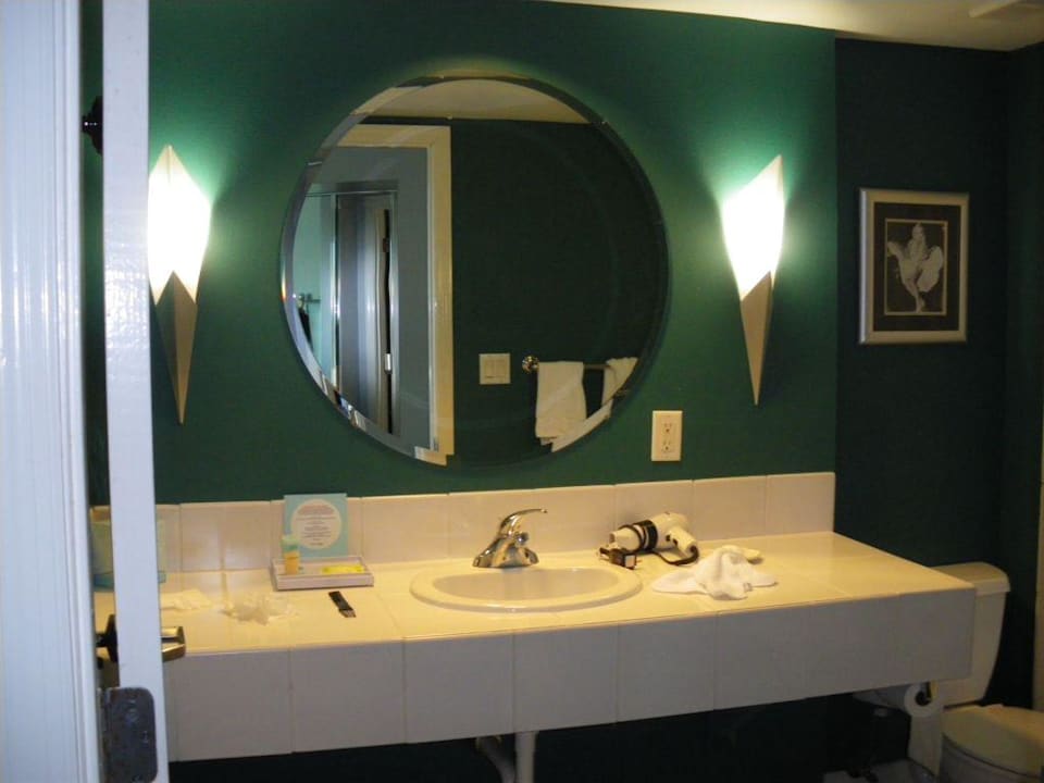 Bad Four Points by Sheraton Orlando International Drive