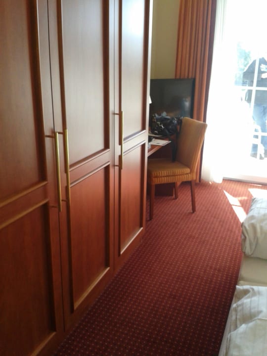 Riesen Kleiderschrank Morada Strandhotel Ostseebad Kühlungsborn