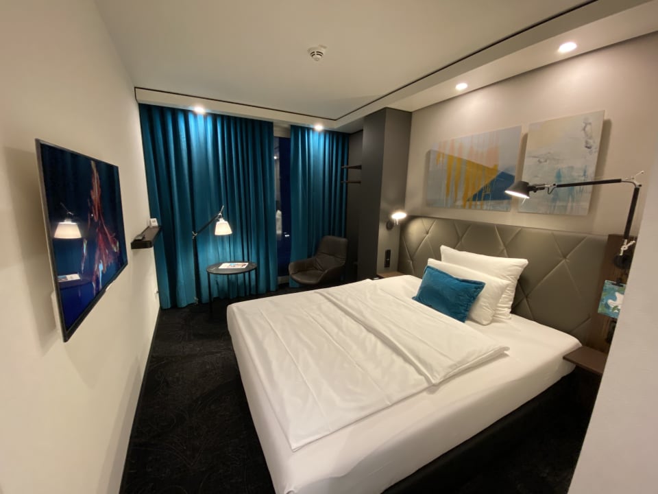 Zimmer Motel One Köln-Neumarkt