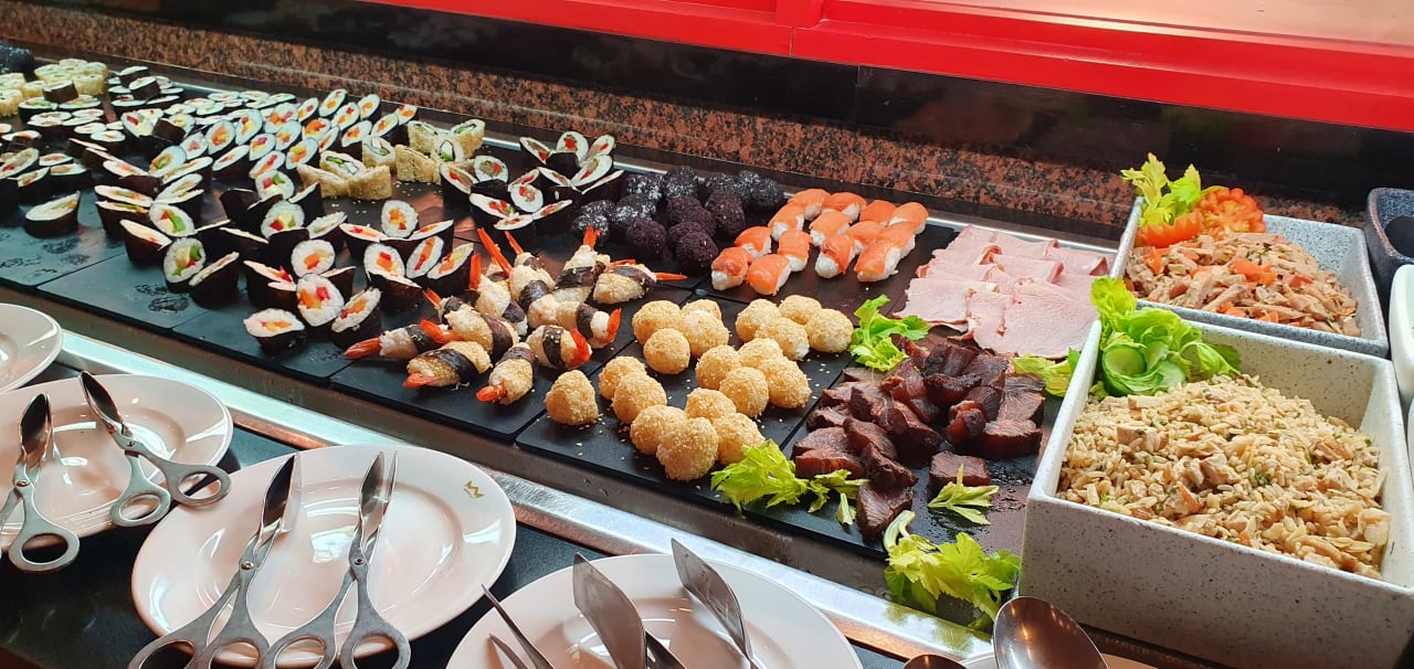 Gastro Hotel Riu Karamboa