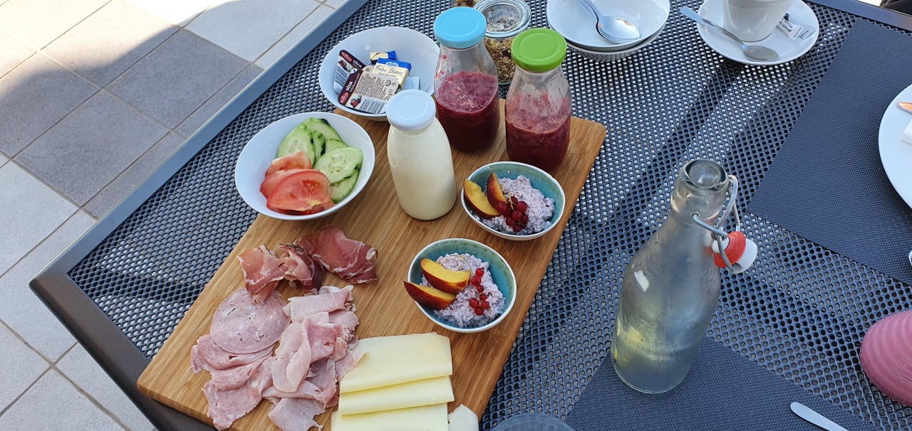 Gastro White Stone Villa
