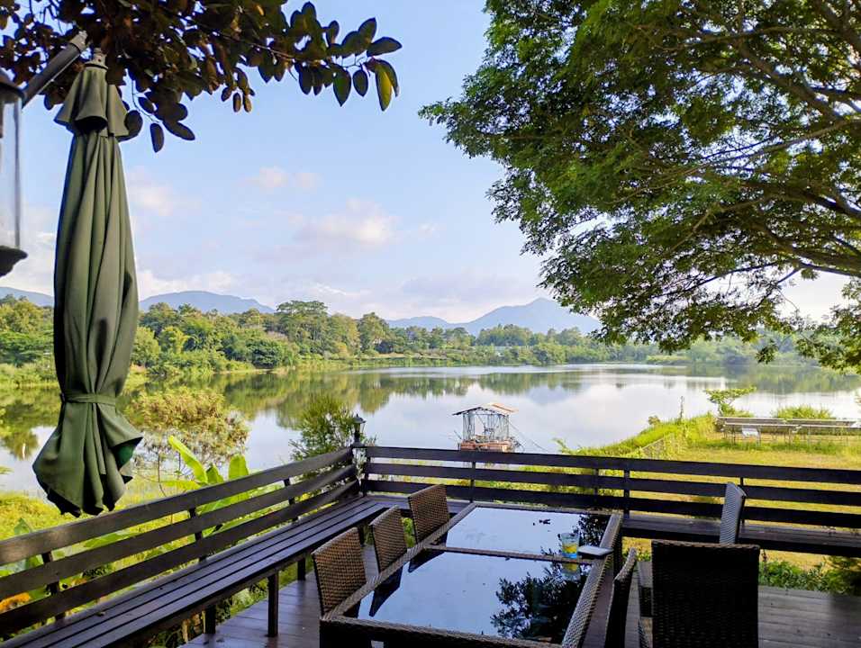 Ausblick Lake and Mountain View Villa