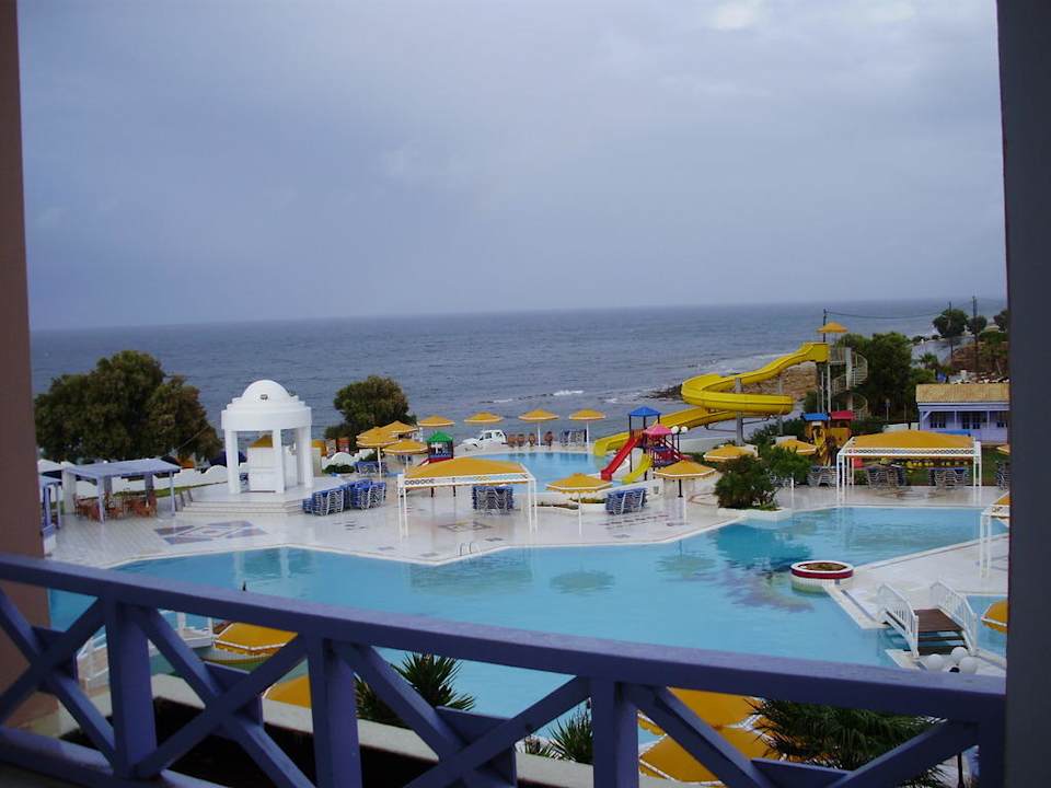 Balcony shot Hotel Serita Beach