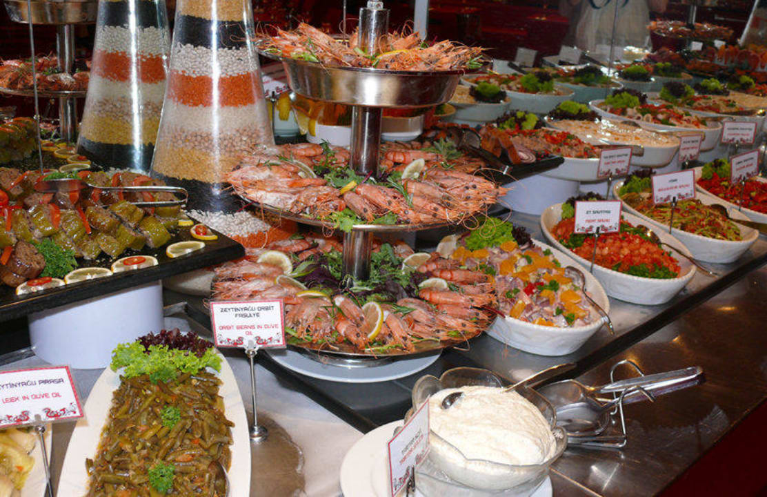 Shrimps und vieles mehr am Büffet Hotel SU & Aqualand