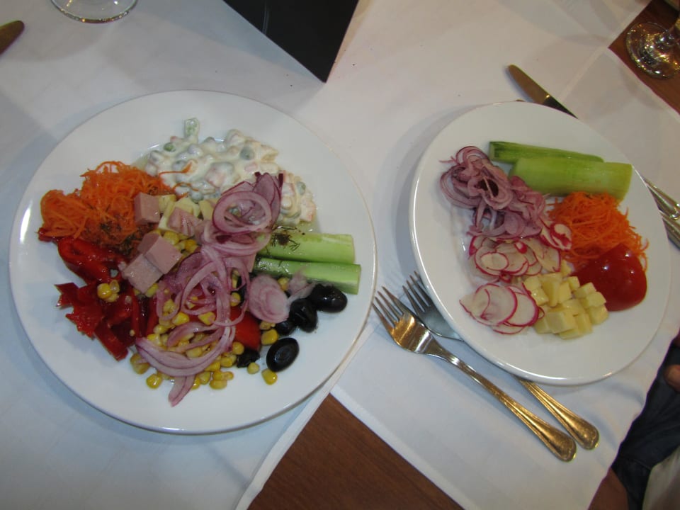 Leckerer Salat Sol Luna Bay