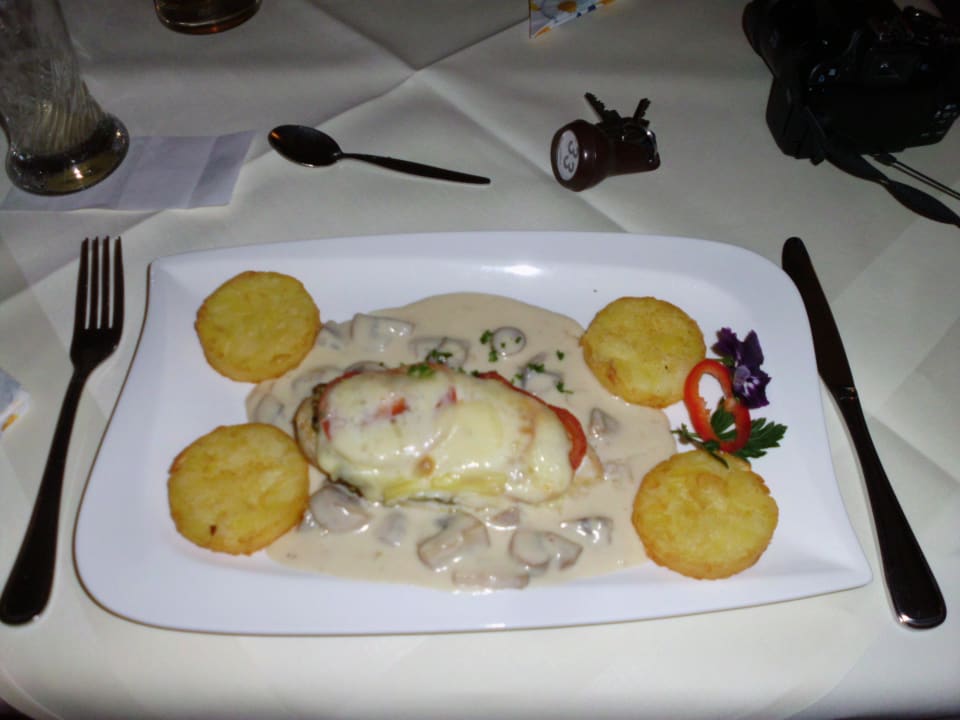 Hauptspeise --> Gefederte Rennpappe Parkhotel Pretzsch