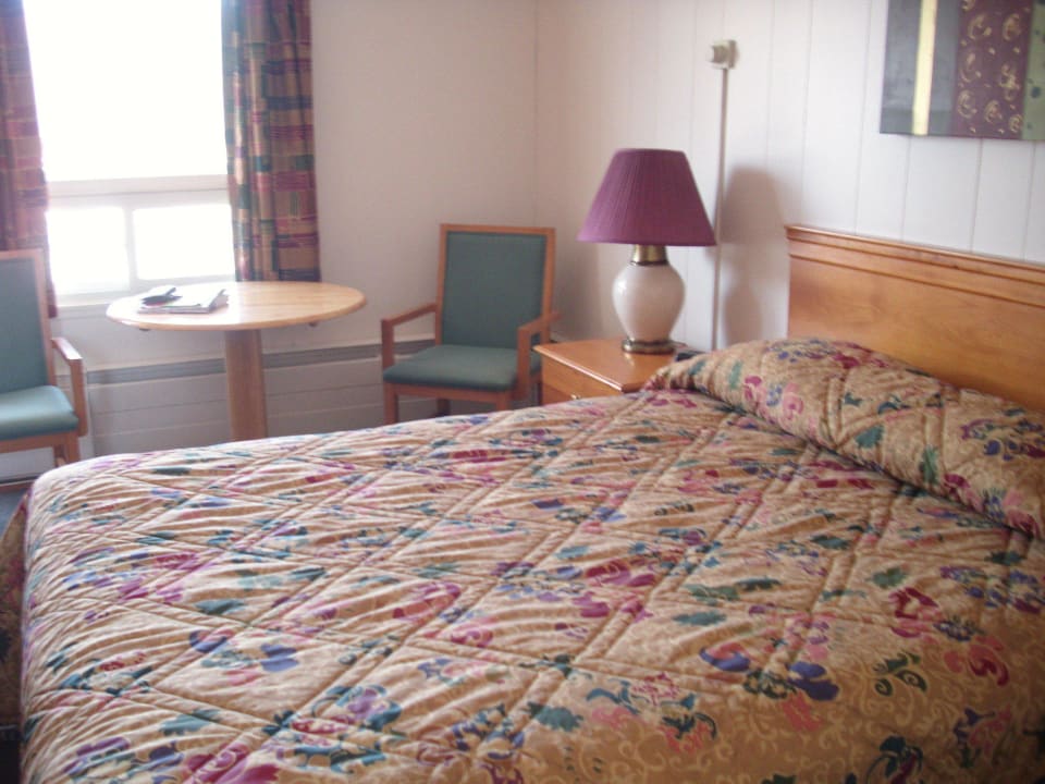 Zimmer 115 Traveller's Hotel