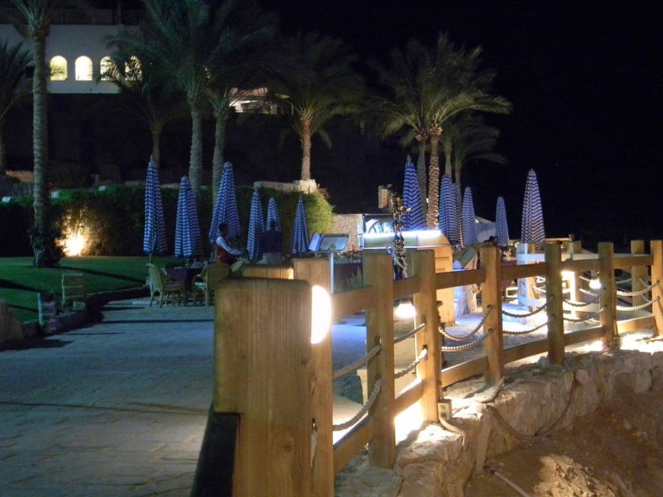 Strand am Abend Sharm Plaza