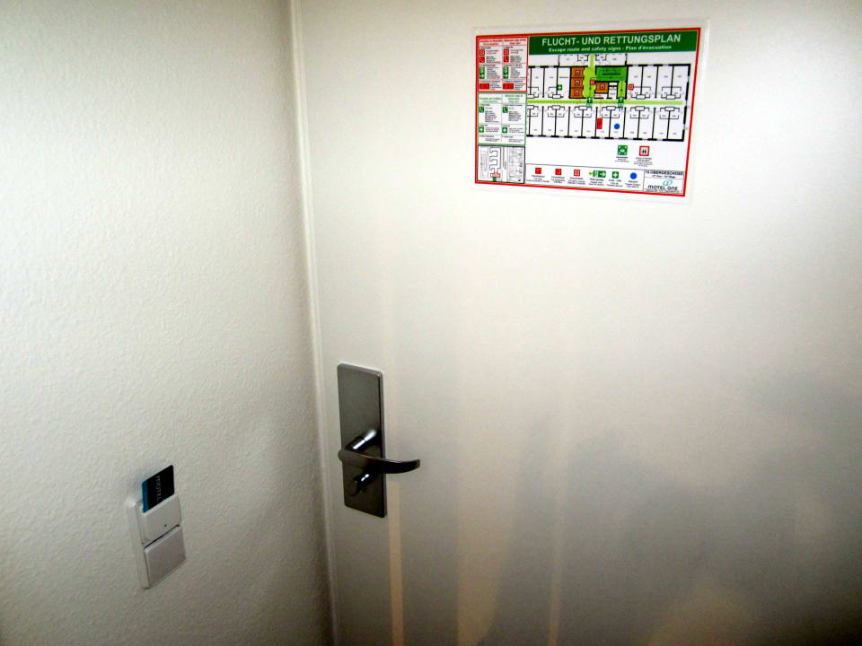 Zimmer Ausstattung Motel One Hamburg-Alster