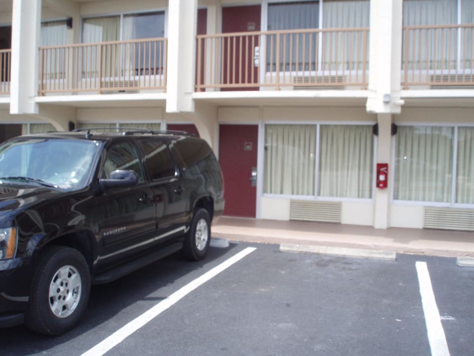 Parkplatz Hotel Red Roof Inn & Suites Naples