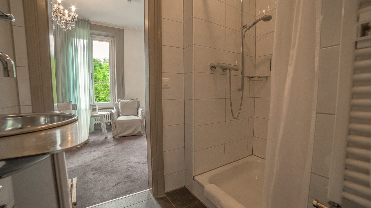 Zimmer Hotel & Restaurant Blausee