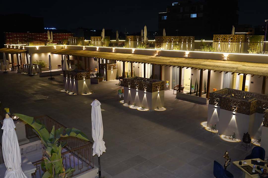 Außenansicht Pyramids Khan Hotel