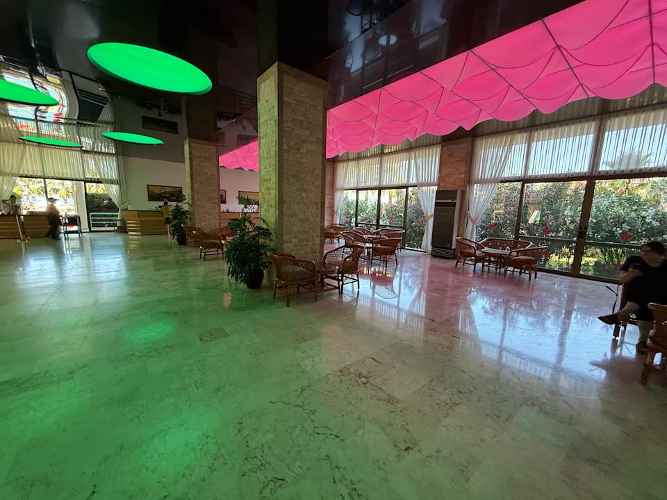 Außenansicht Hotel Grand Efe