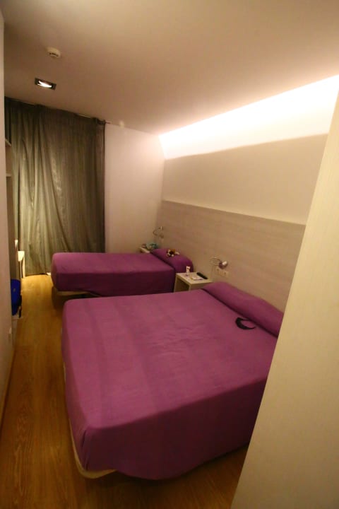 Nasza sypialnia Hostal Fina