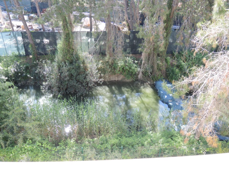 Ausblick auf Bach und Bauhof Ali Bey Resort Sorgun