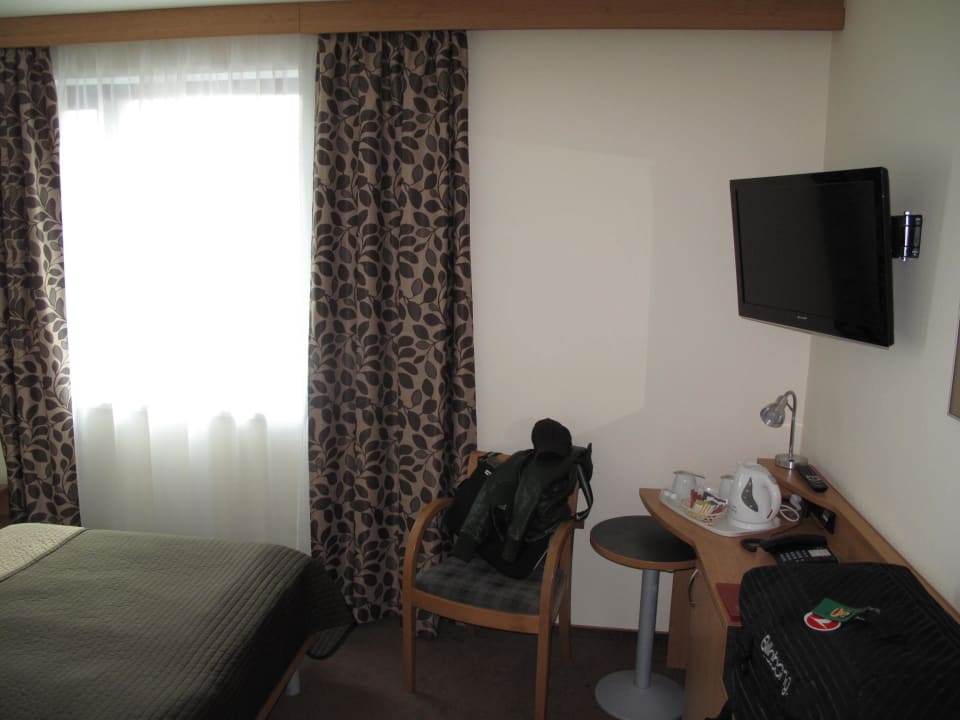 Fenster zur Straße Hotel Archibald City