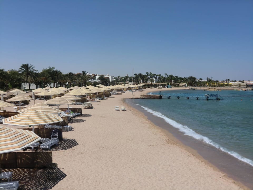 Strand Menaville Safaga