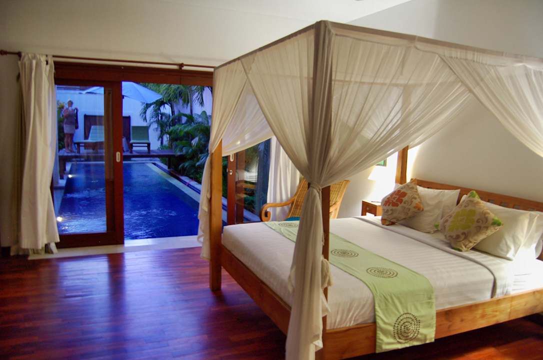 Master Bedroom mit direktem Poolzugang Villa Vanilla