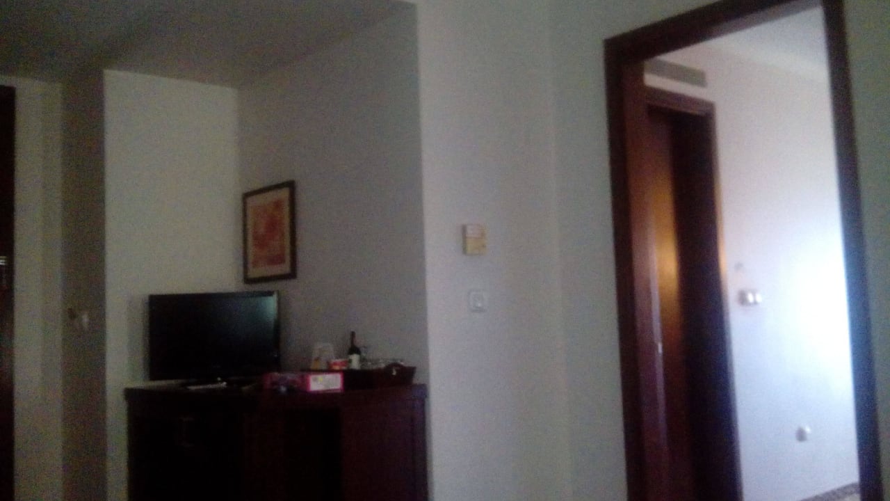 Коридор-прихожая люкса Best Western Plus Hotel Khan