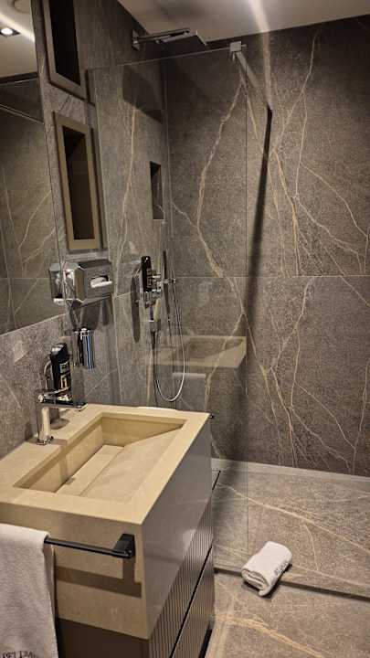 Zimmer Bellman Hotel